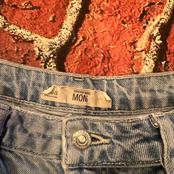 Topshop Moto MOM jeans size 30
Inseam 25”
Graphic Embroidery “Love Me Not” - Picture 4 of 7